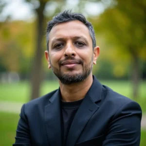 Photo of Faiz Ijaz, the founder of Navaar Real Estate Solutions